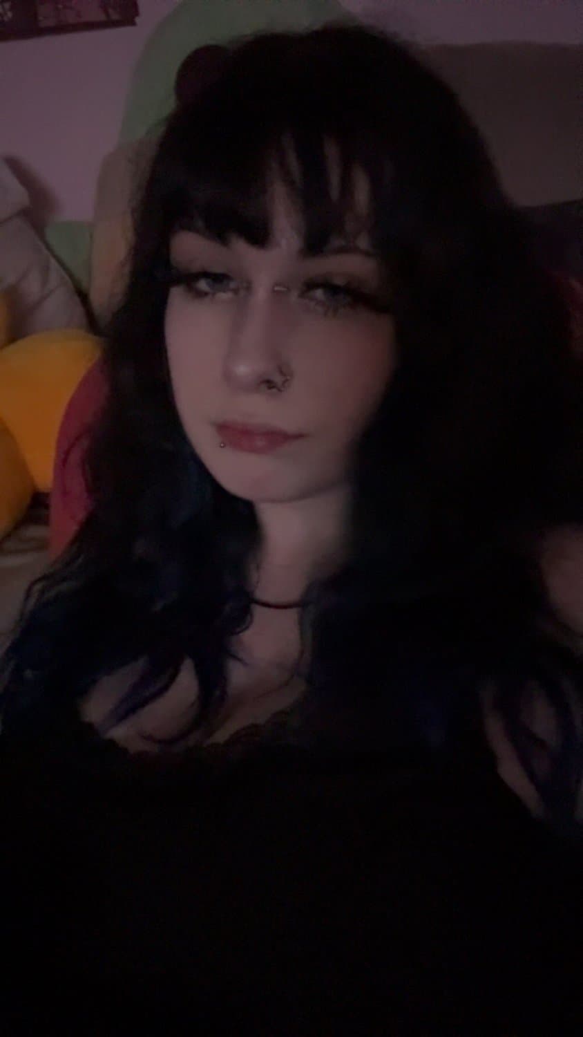 Depressed emo egirl from discord just for you