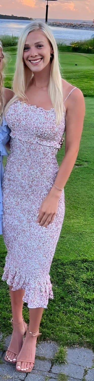 FOUND HER the huge tits **** sis caught in the kitchen. AT LEAST 100 likes and shares FOR THE REST