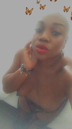 Ebony Milf enjoys BBC BWC and Dildo in her mouth