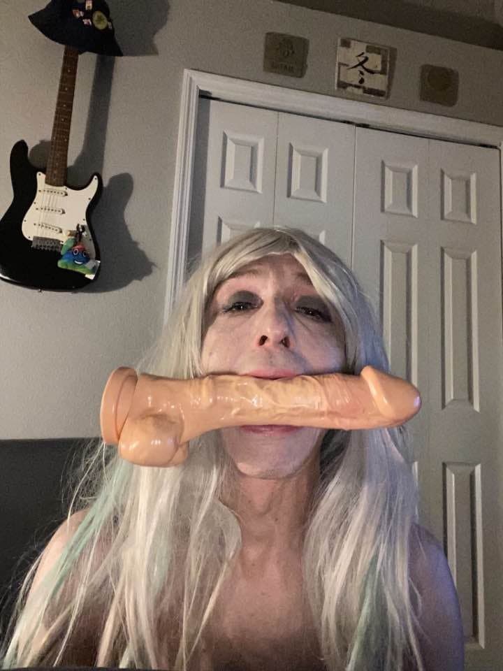 Florida Sissy Kelsey. kik kevbo2176