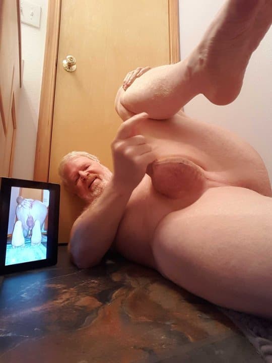 Itwasfungay HOMOSEXUAL.  Fuck me GAY!