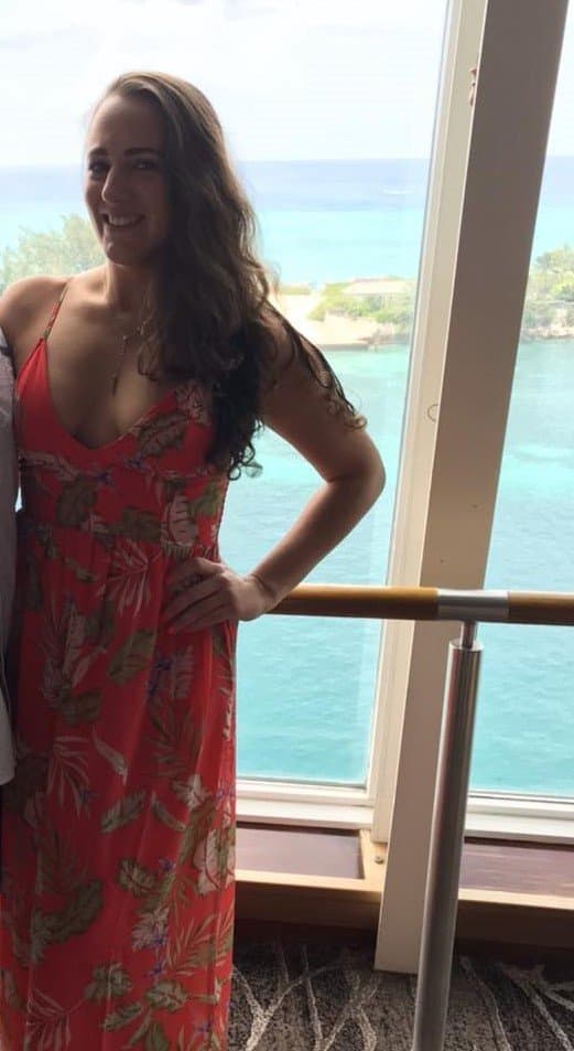 Let’s stroll down spring break past to when Nicole and Christie got down & dirty for G G W