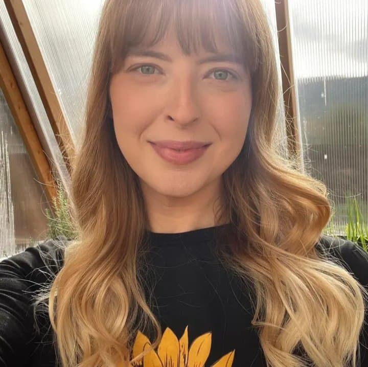 My Sexy Aunt And Her Juicy Ass