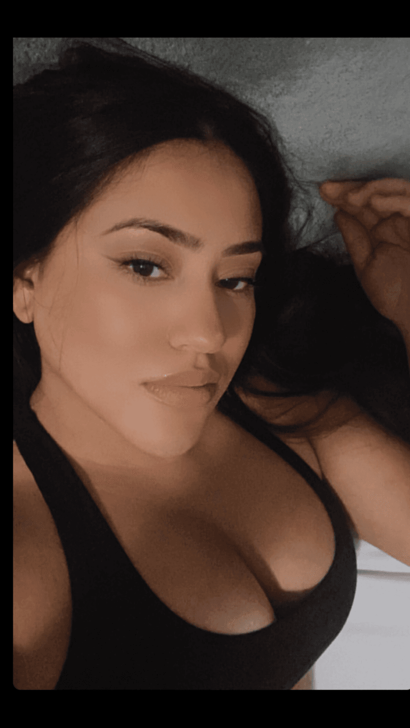 Latina teen cutie forgot to logout Snapchat on campus computer