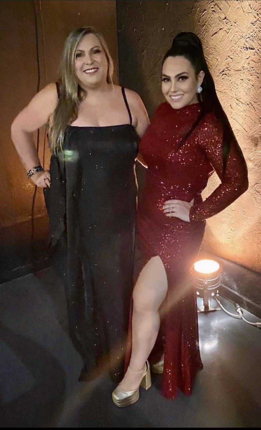 Click to view full size MINHA PUTA - Isa Zago - Oque acham dessa puta exibida ??? ???