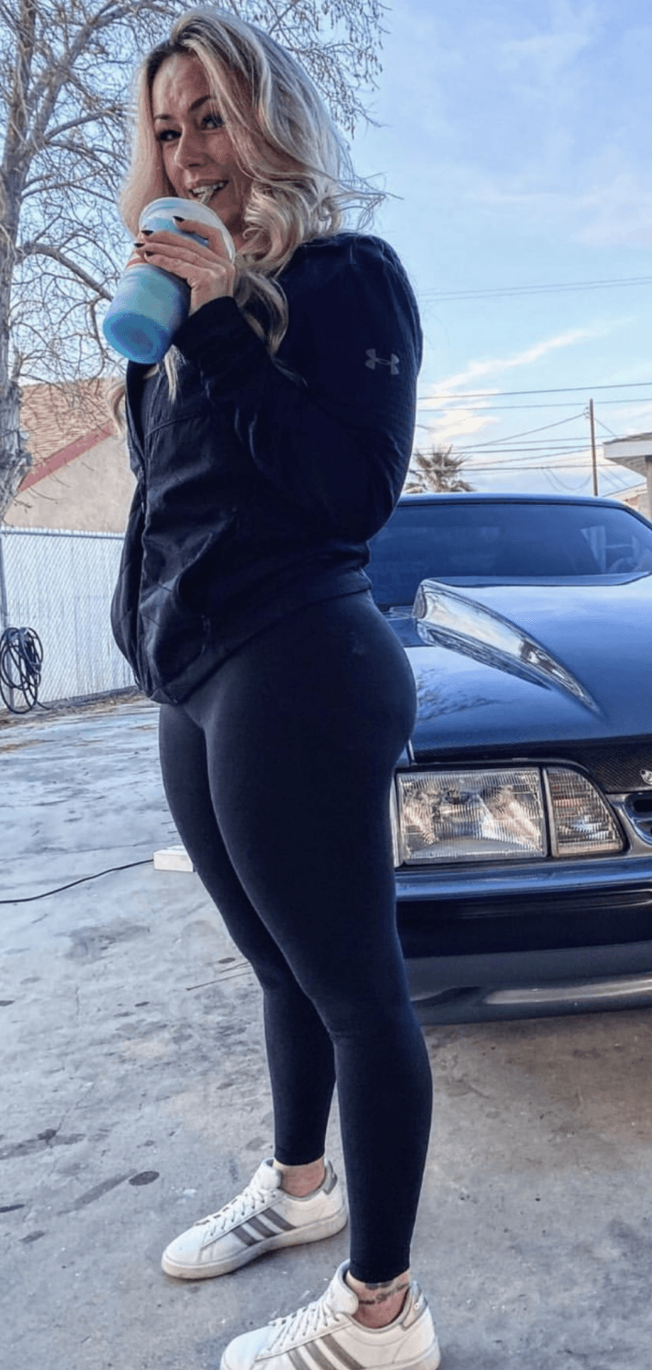 Beautiful thick blonde mechanic pt 3