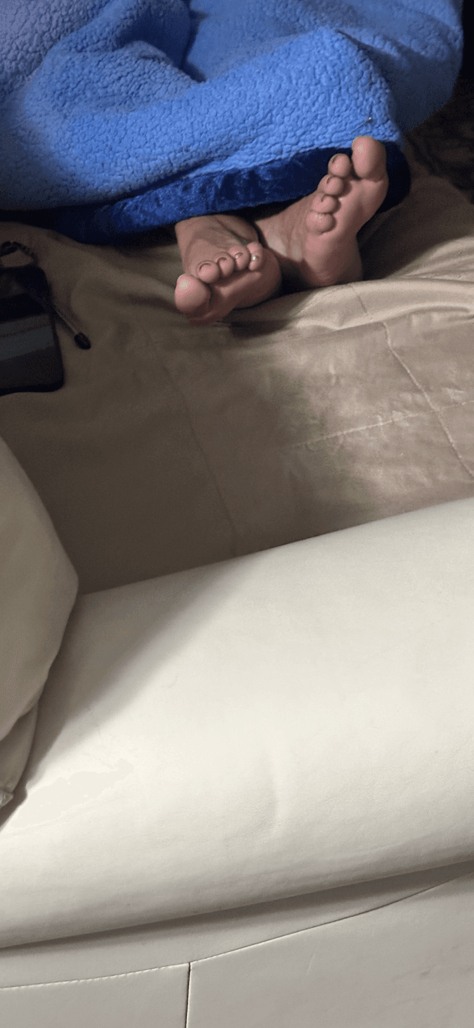 Estás 2 fotos ya tienen tiempo pero son de la misma persona ,???los tiene riquísimos ??