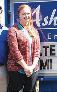 Jamie shows off her beautifully plump pale pink nippled titties for beads at mardi gras