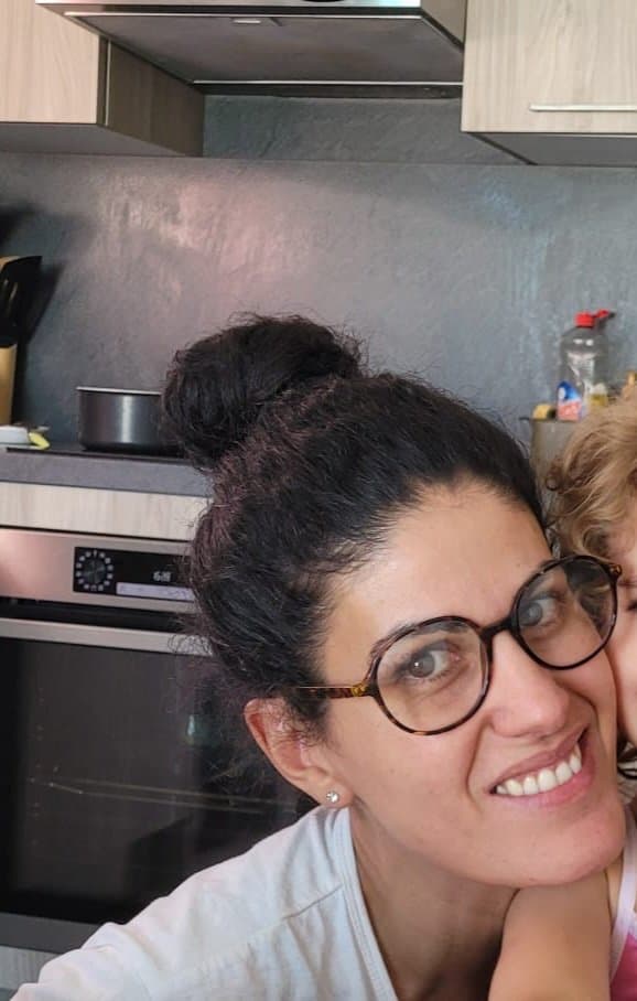 Ma beurette 41 ans, my french arabic 41 years old, plus en pv , most in pv.