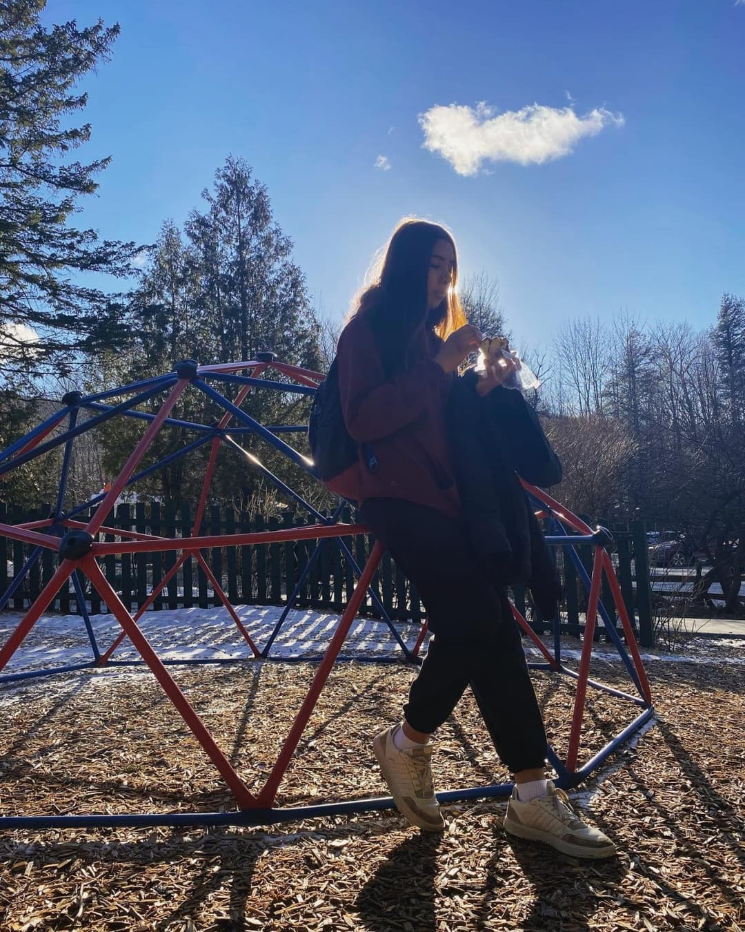 Que hermosas piernas se carga esta morrita?