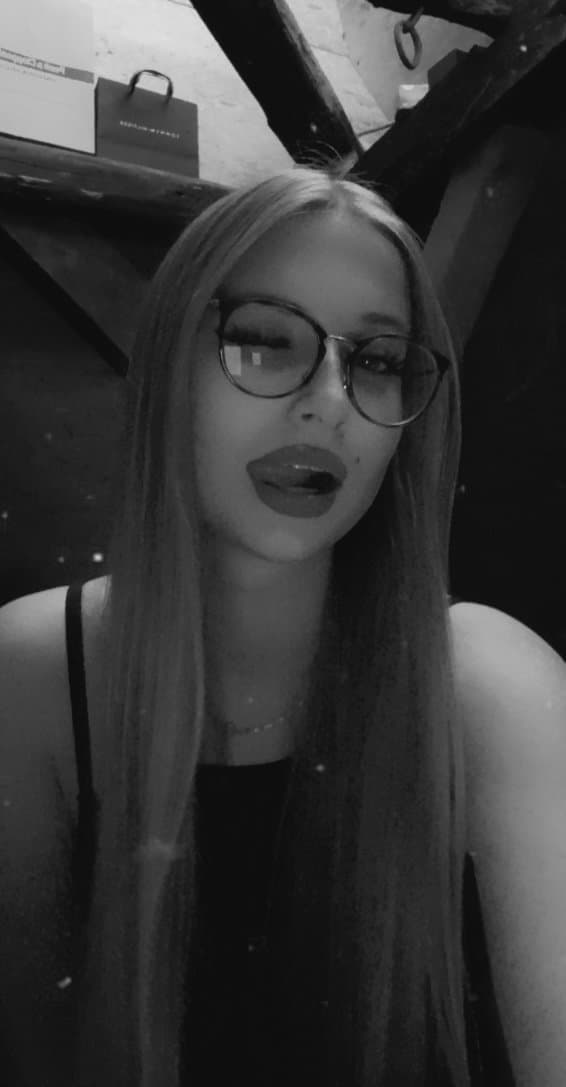 Sexy german webslut Karina