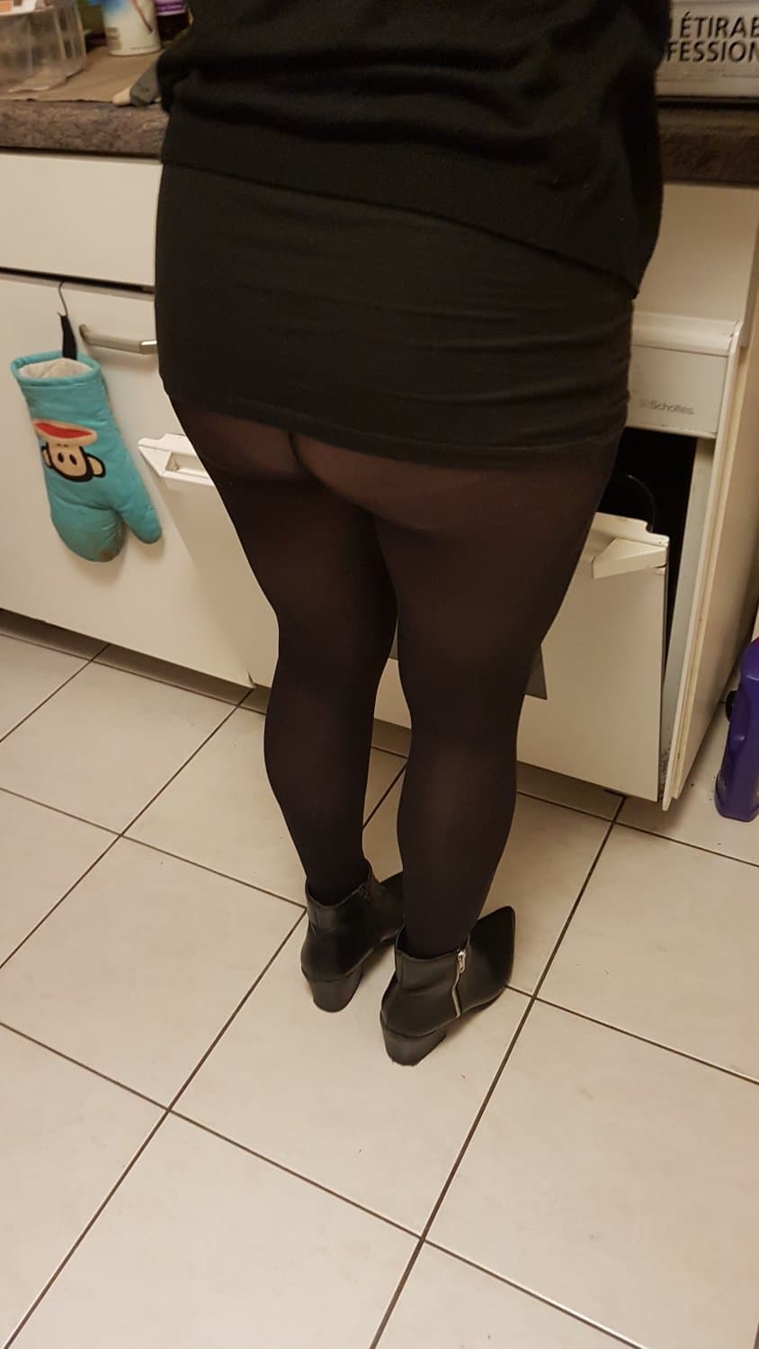 Click to view full size Sabrinag75 la salope leggins