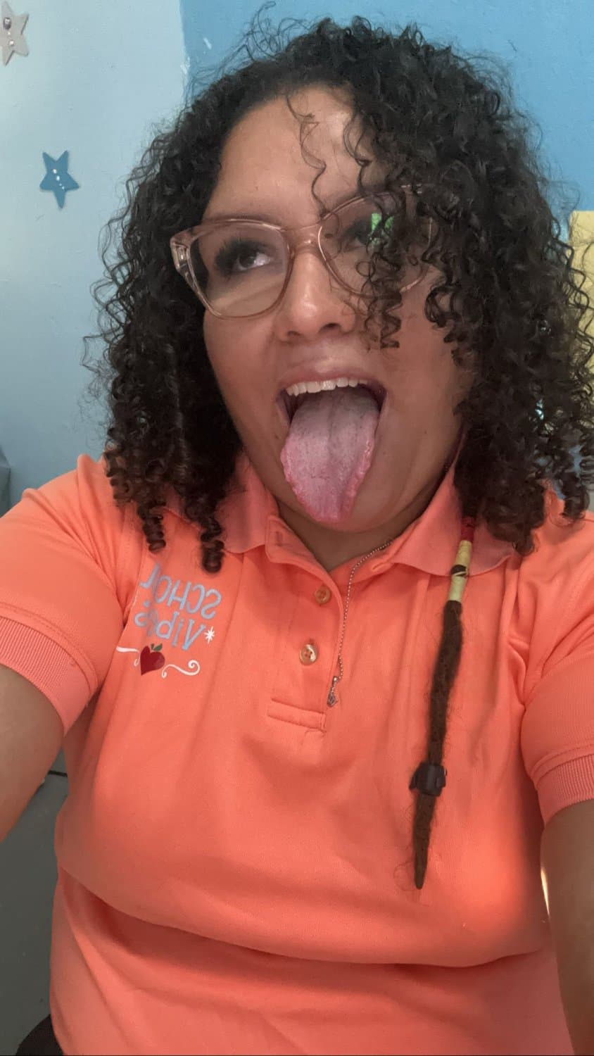 IMG-complete slut wife