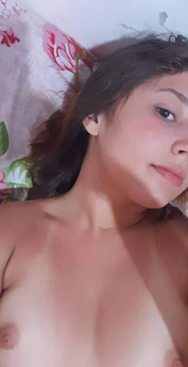 Recopilacion de filtradas al priv ecuatorianas delgadas y putas