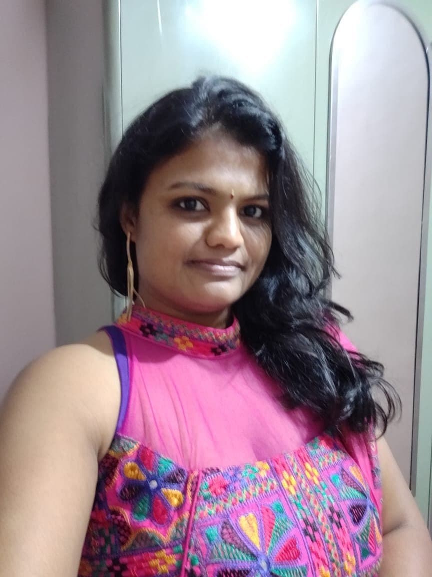 Famous Indian Webslut Likes to Show Off