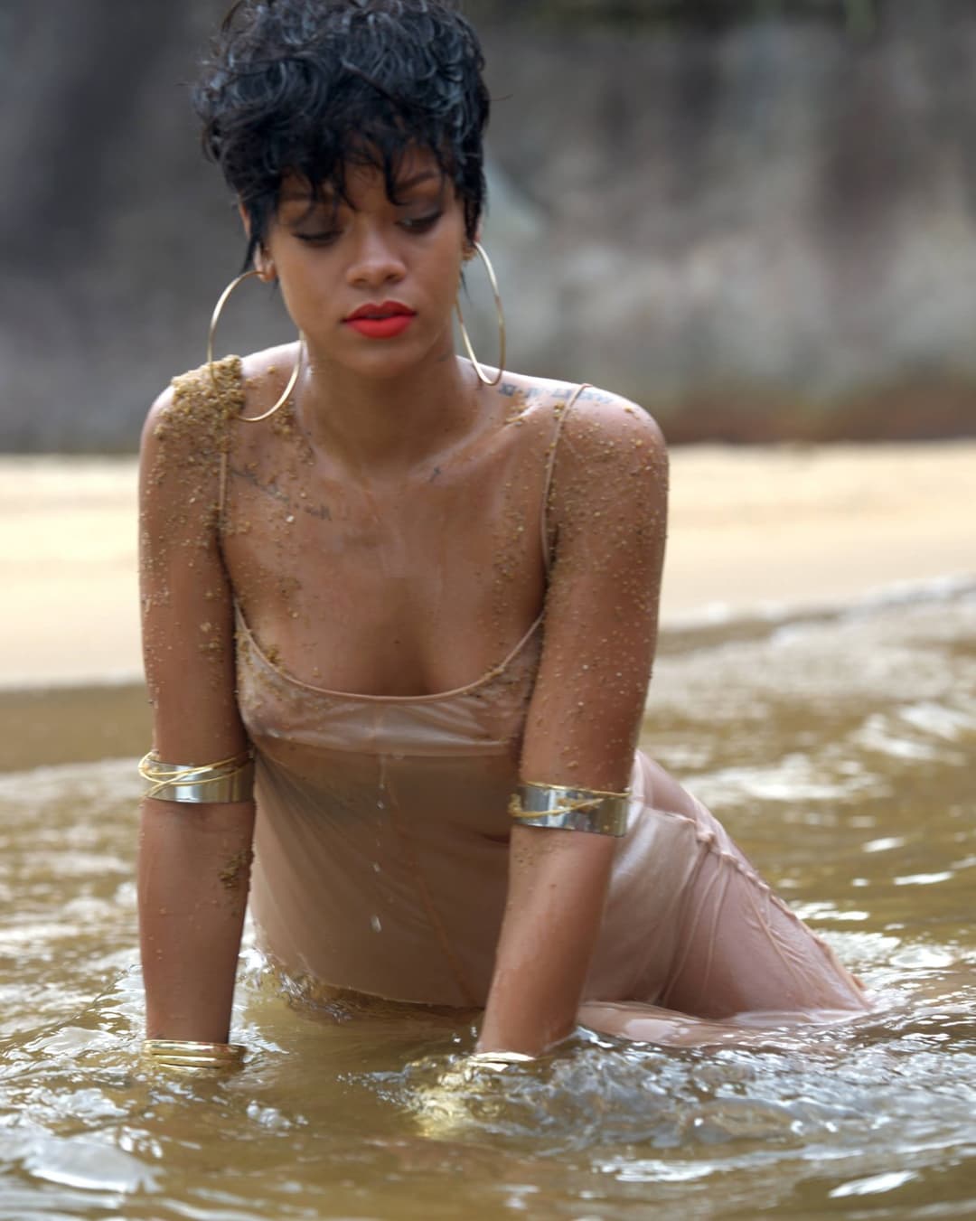 Rihanna - 2014 Vogue Brazil Outtakes v1