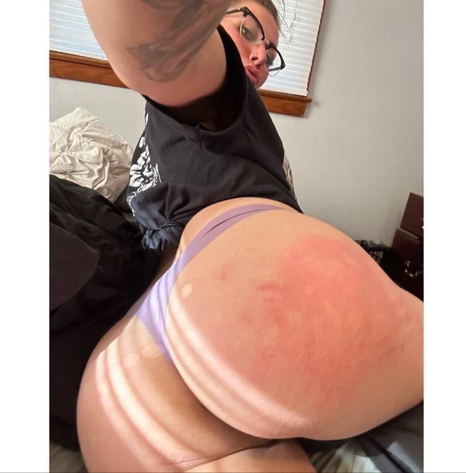 Britt, Fed Ex Slut sucking cock