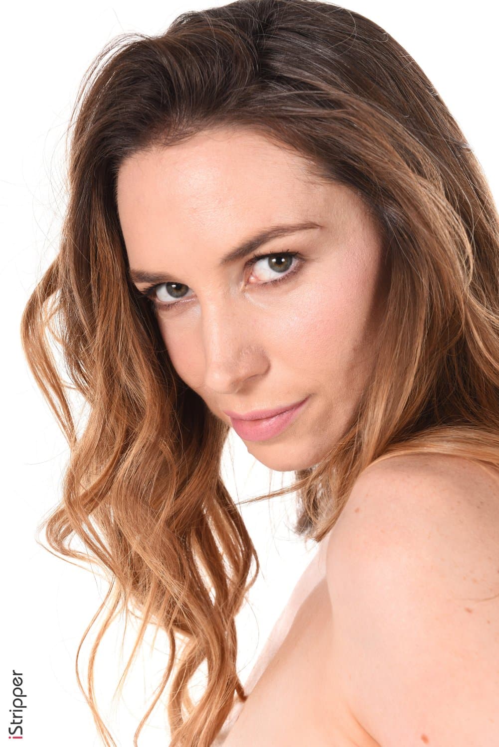 Karolina - Darling In Shorts