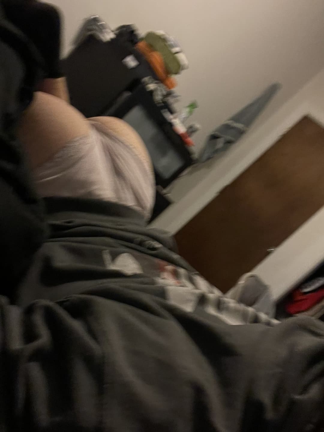 Sittin on my 9 inch dildo jerking off my soft dick to trans girls