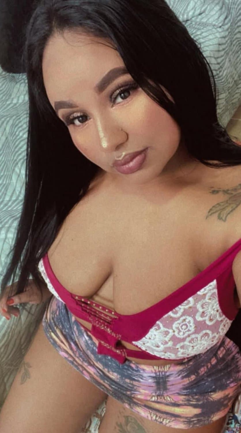 esa chica latina Vanesa Charlotte 027 esta muy hermosa y muy porno?????????