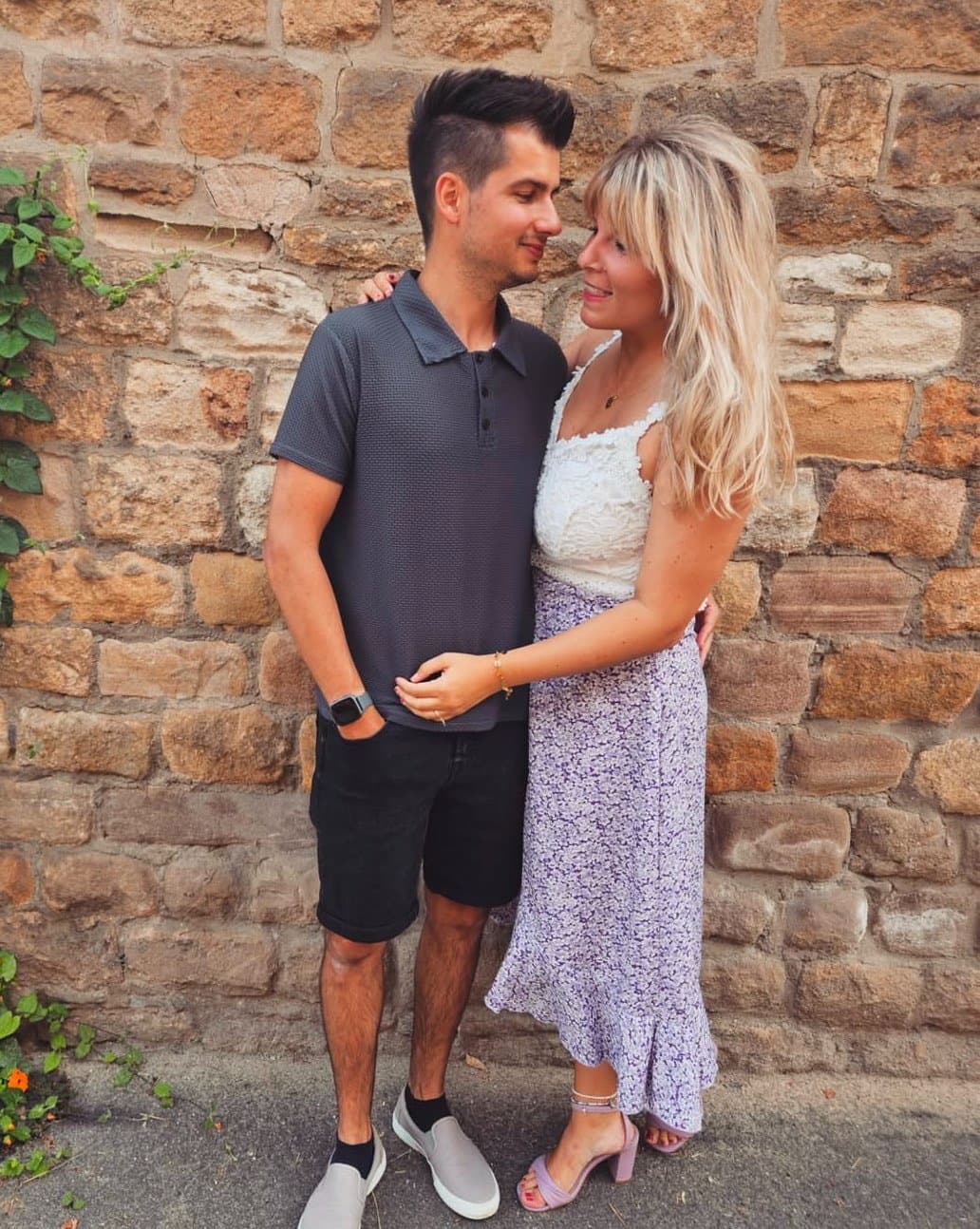 Click to view full size Nina (35) und ihr Mann