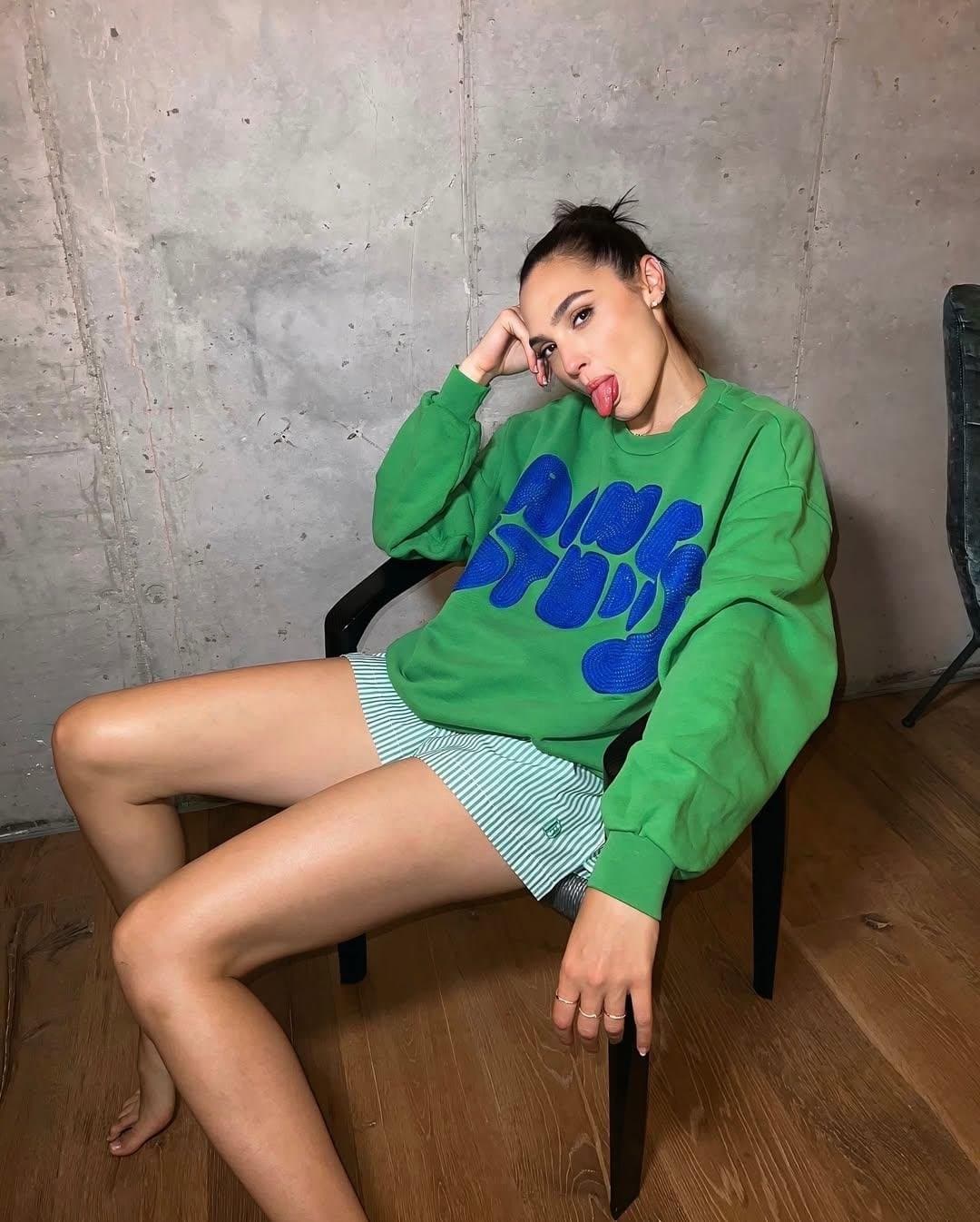 Gal Gadot...lazy days with Gal