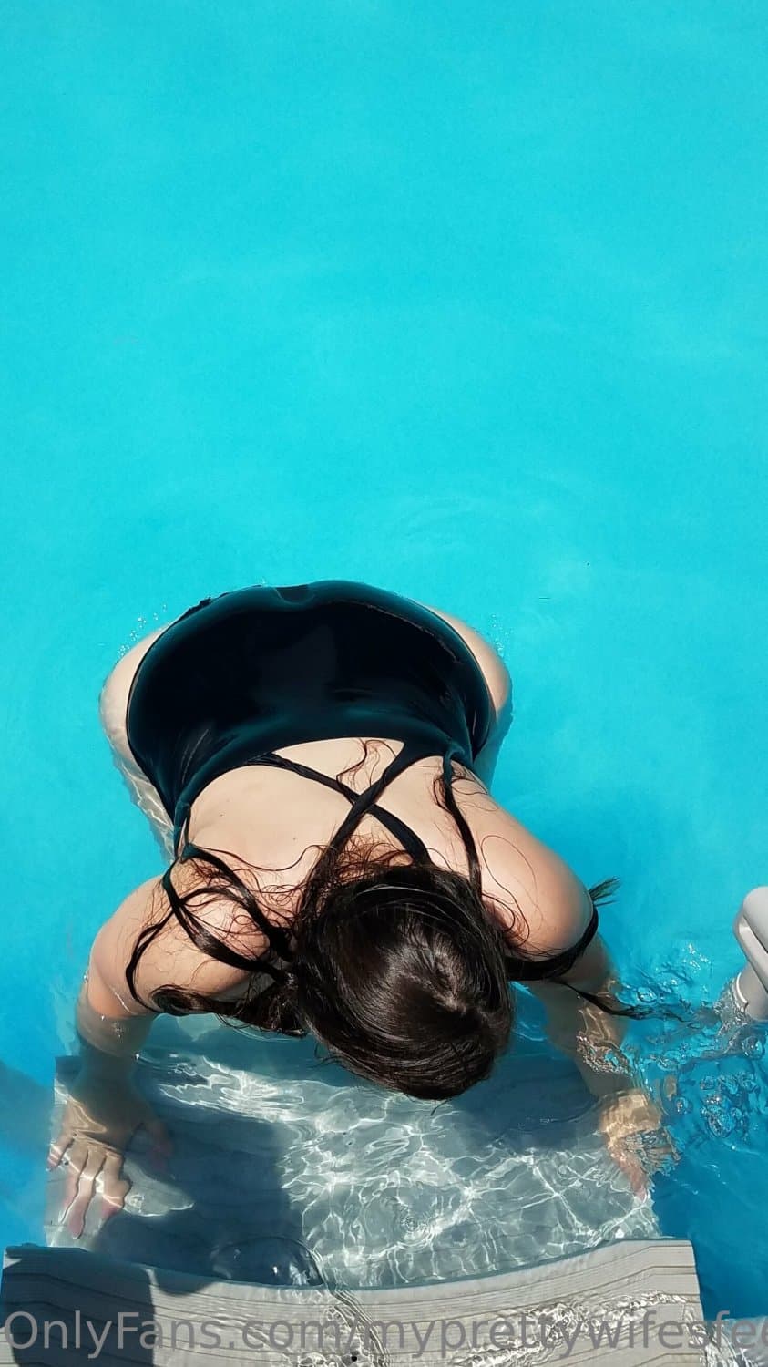 Kim C bathing suit pics