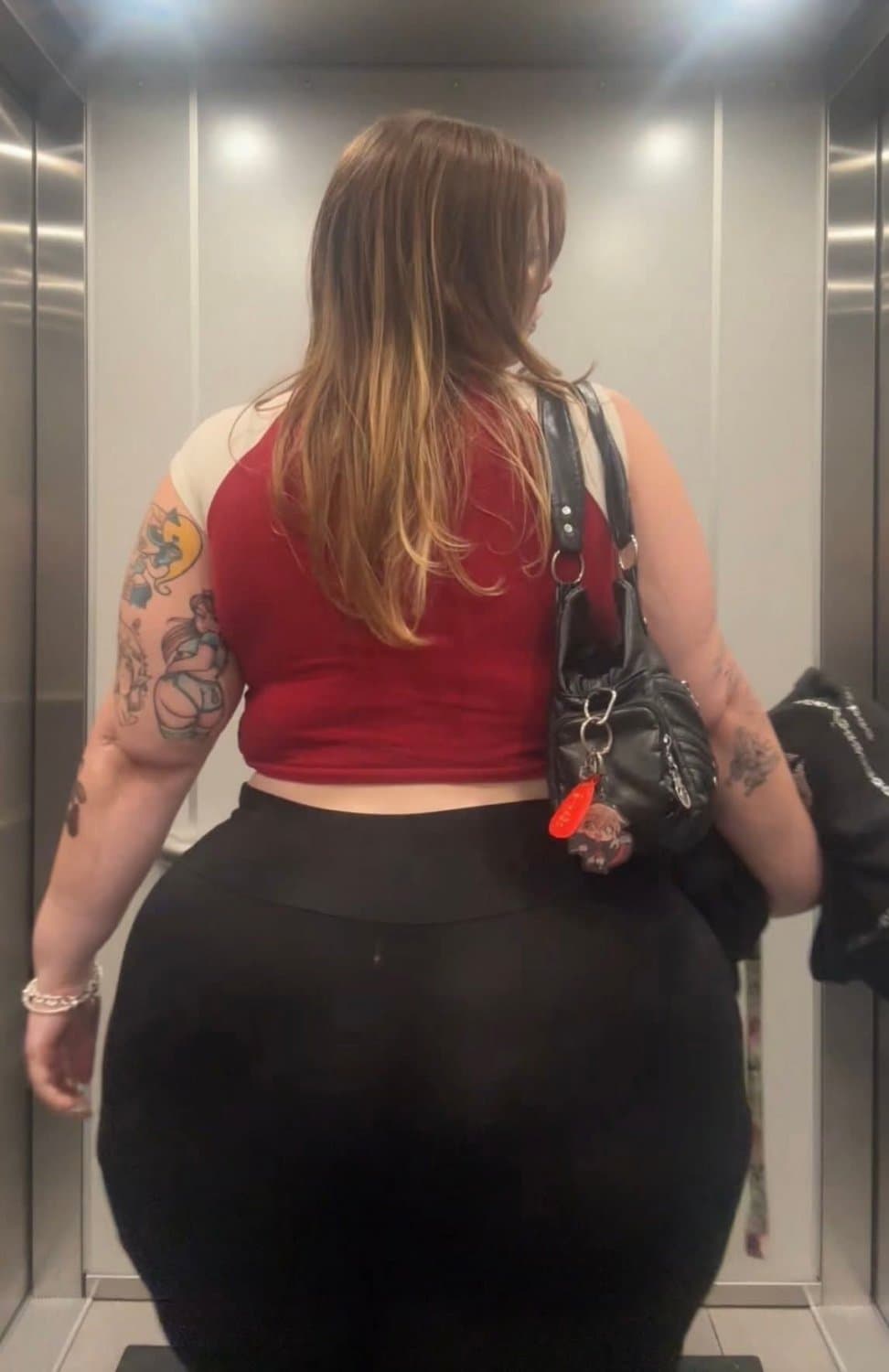Click to view full size MASSIVE HUGE ASS SSBBW