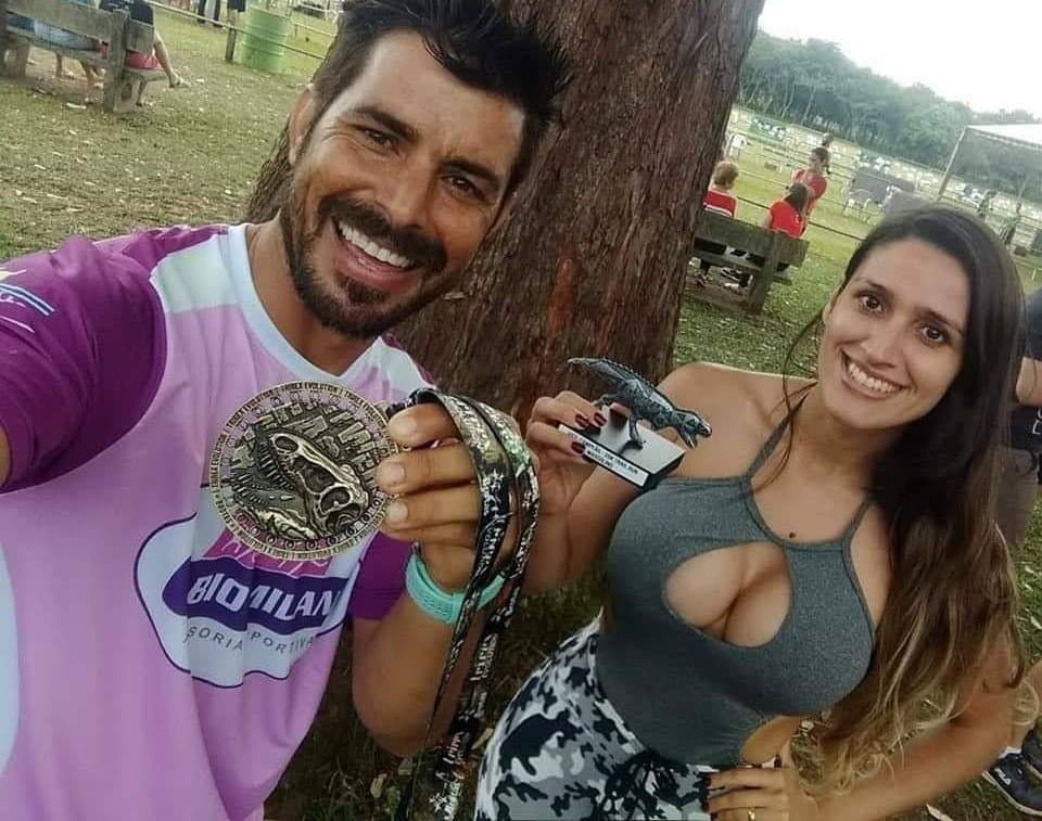 Click to view full size Slut GF with fantastic tits and ass gives sloppy BJ