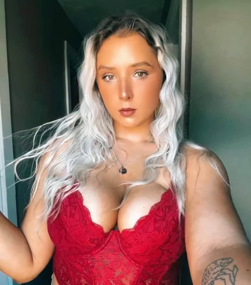 PAWG College Girl Gym Girl, Pierced Tits Threesome BBC BWC Hot Teen Blonde American Intense Orgasm