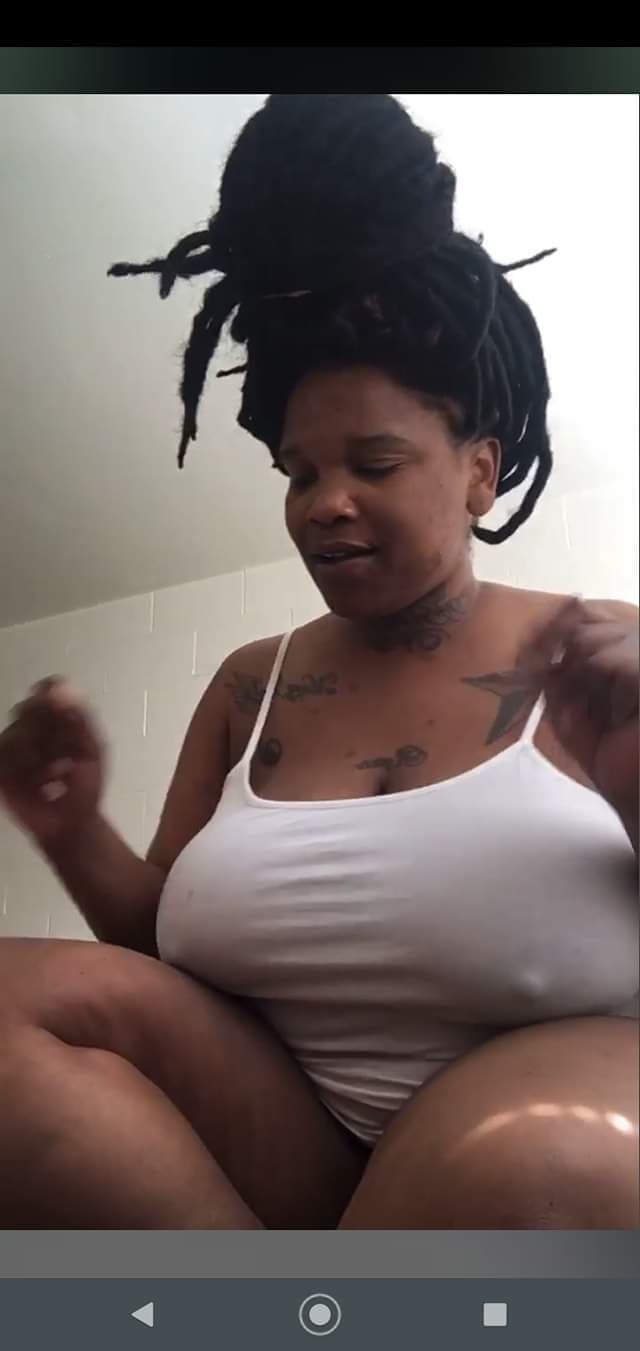 Freaky Bi Bbw Auntie (She need to start a only fans) I would not pull out 19