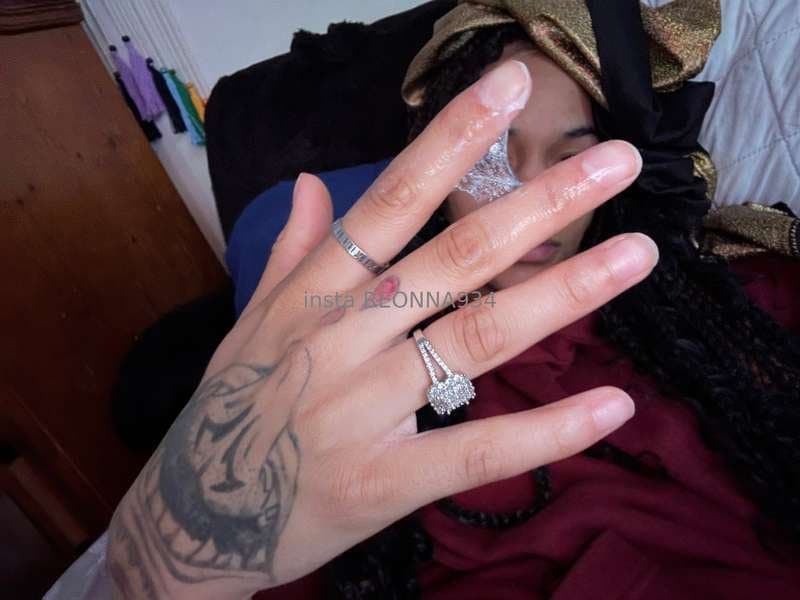 lightskin is my local BROKE EATER that turn to OF