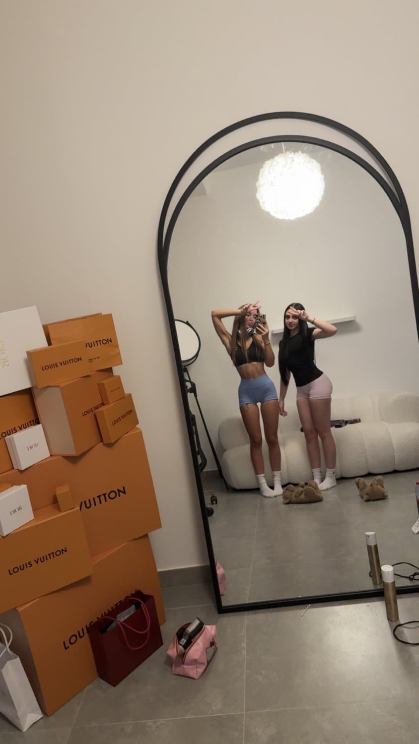 If I dared you to come closer, would you accept?