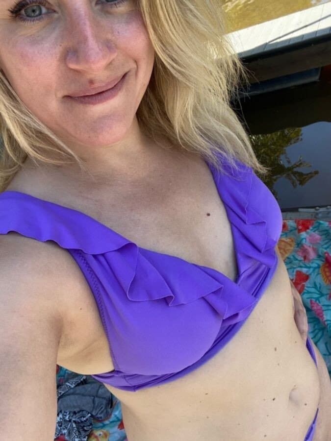 Ms. Lindsey   sweet wife goes VERY BAD  her full exposure