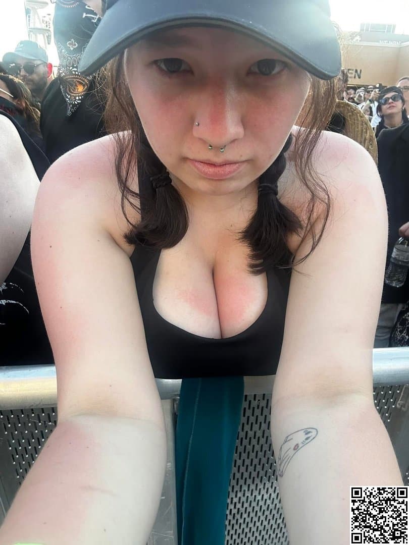 Kaylee - 23yo Big Tits (Non-nude)