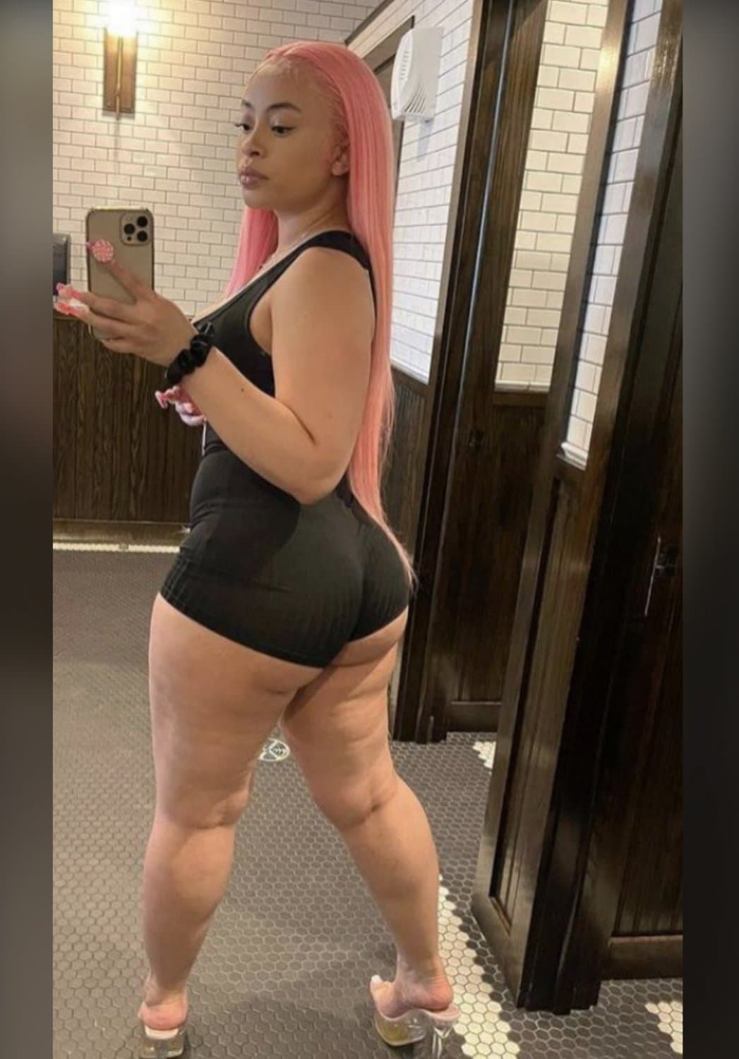 Ice Spice is a slut (DM for free trib request