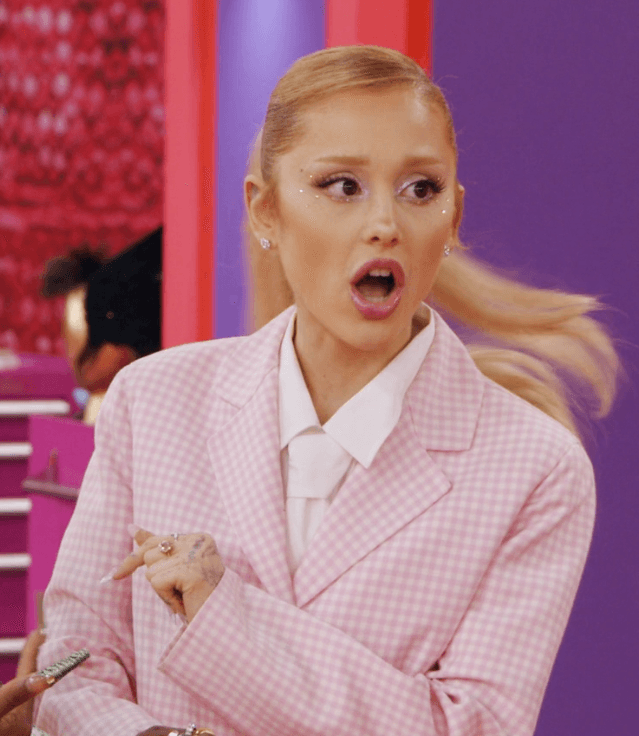 Ariana Grande new glossy lip & face porn ??