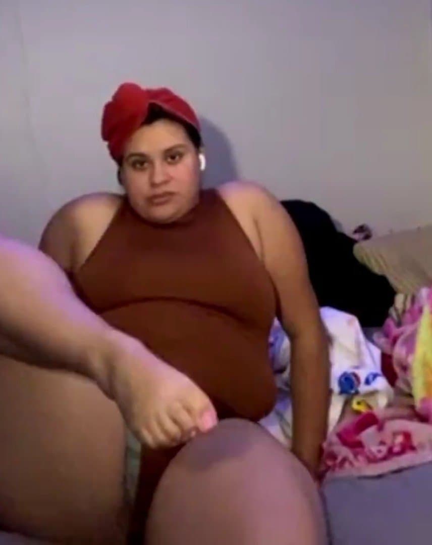 Chubby Latina milf with yummy crusty toes and big ass! She gets fisted while snoring asleep