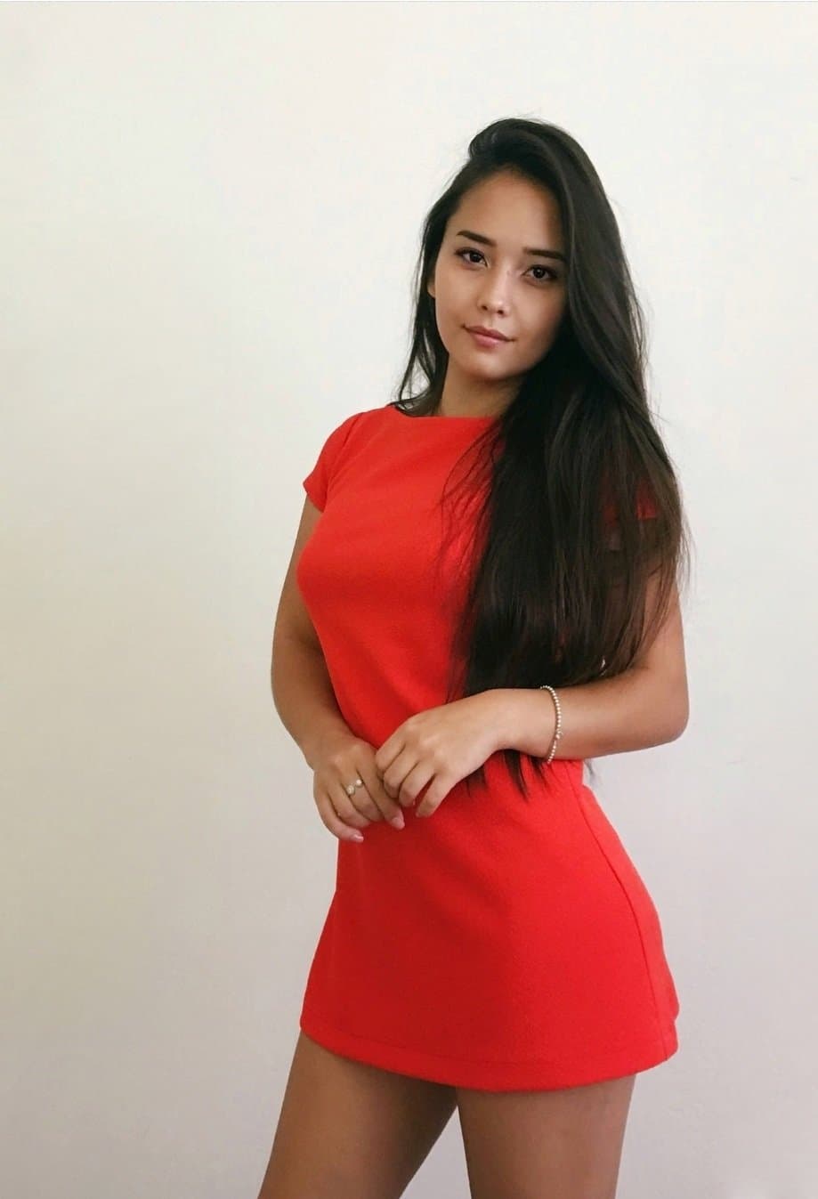 Pretty pink pussy Ali