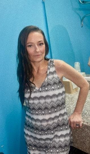 100% real mature petite snowbunny milf moms phone was left unattended REAL MOMS PHONE