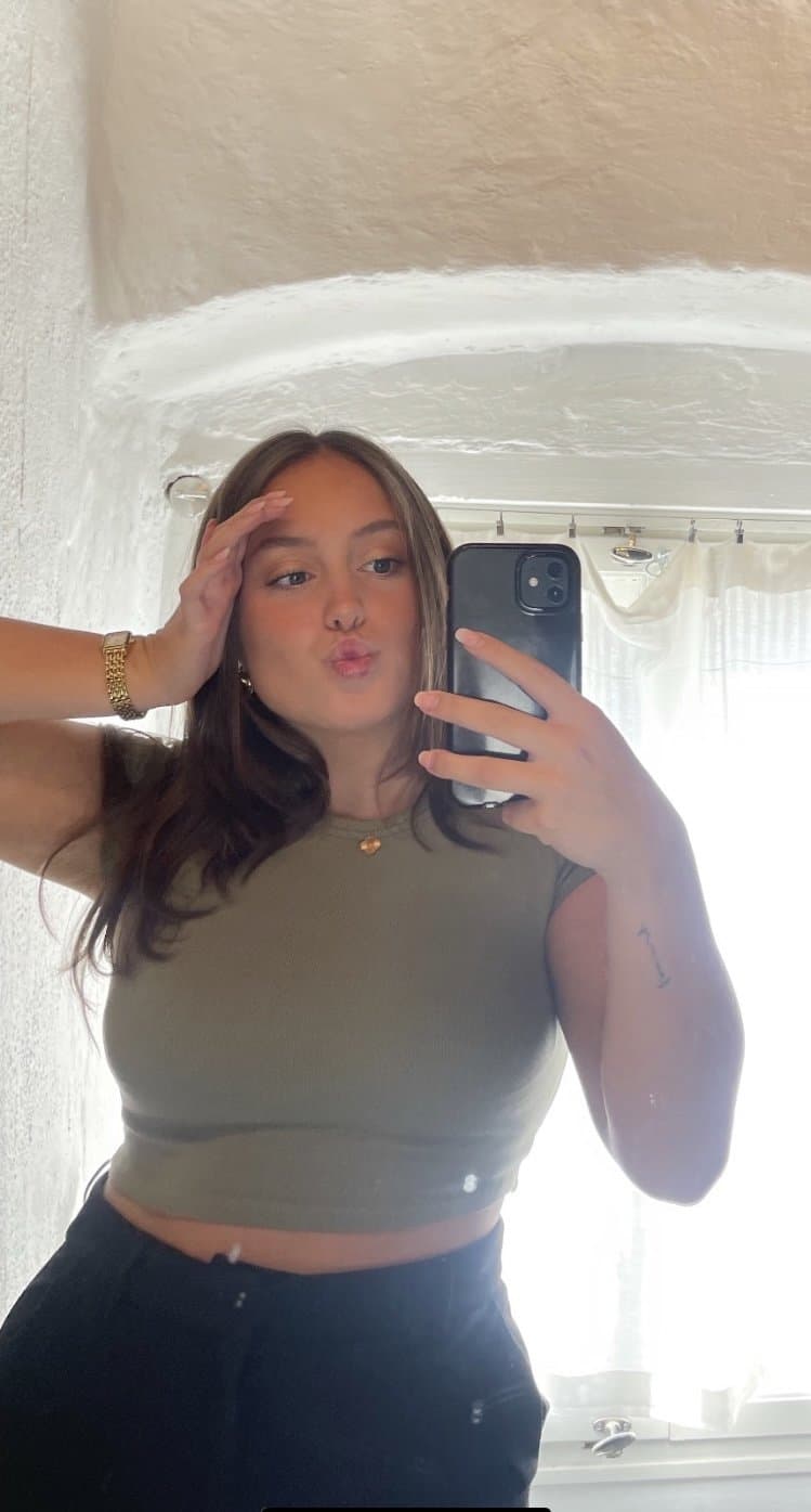 Busty swedish jerkbait needs her fat tits fucked, sucked and cummed on