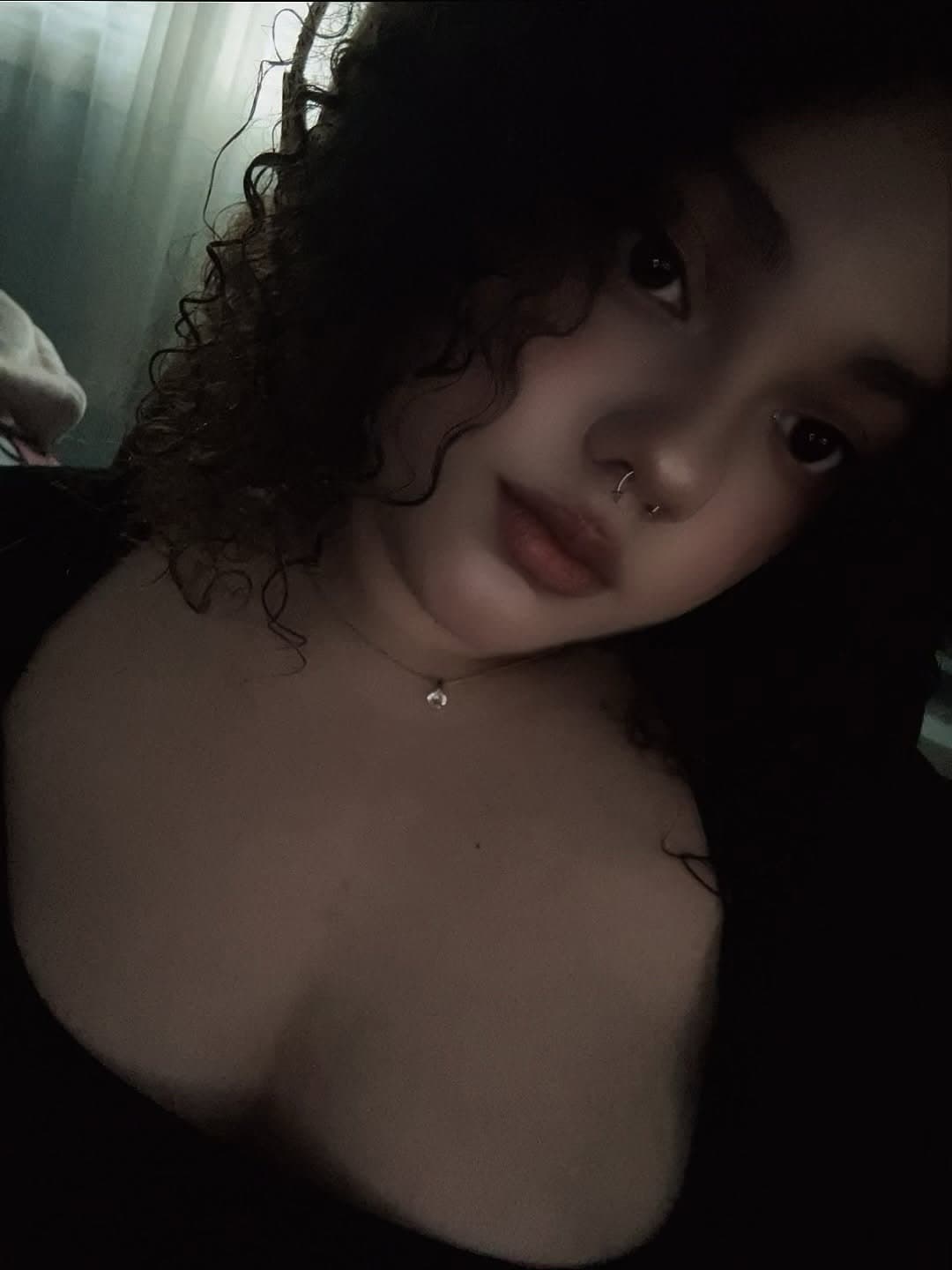 Lightskin Latina squirter leaked