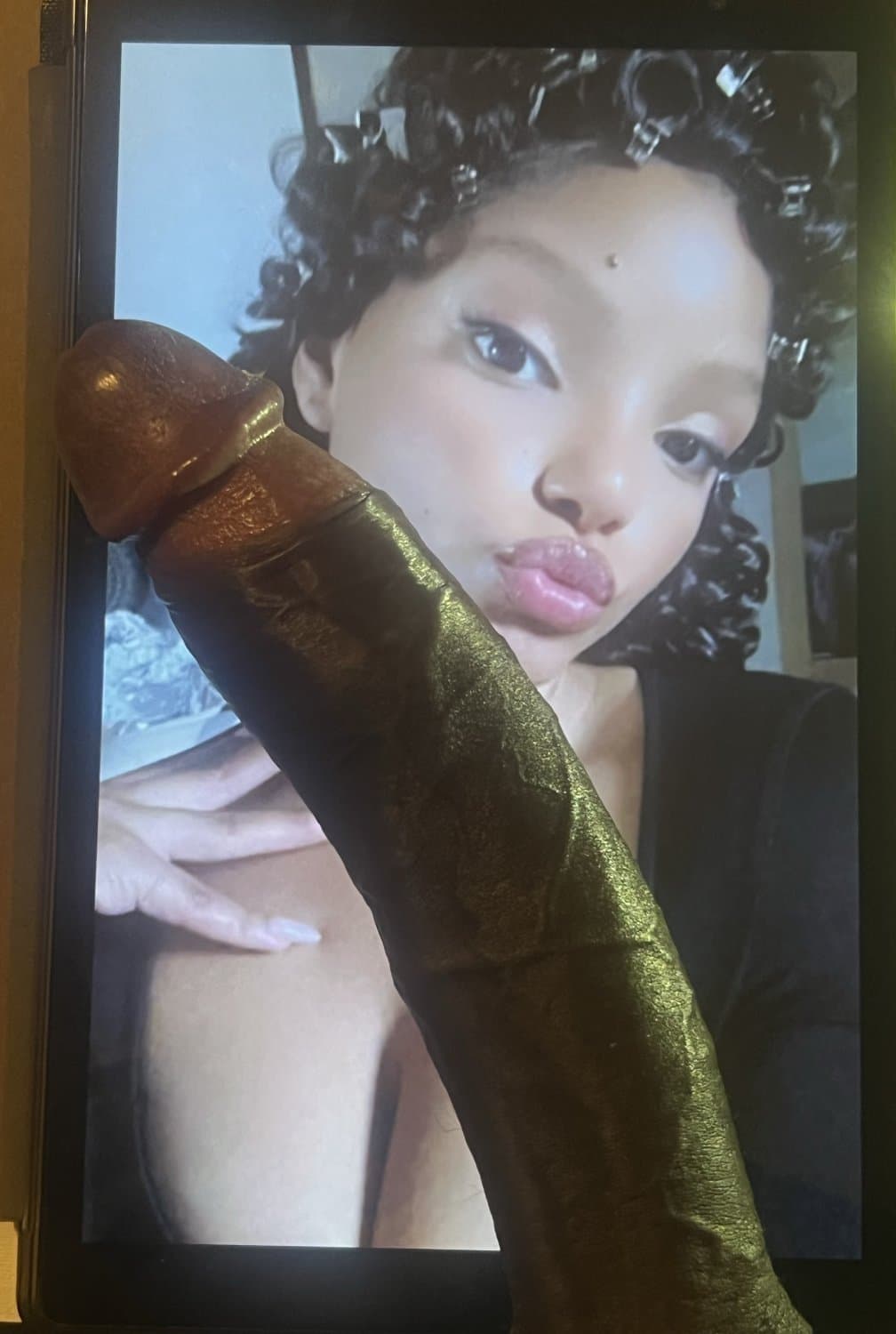 Haha love these do more little mermaid next to massive cock