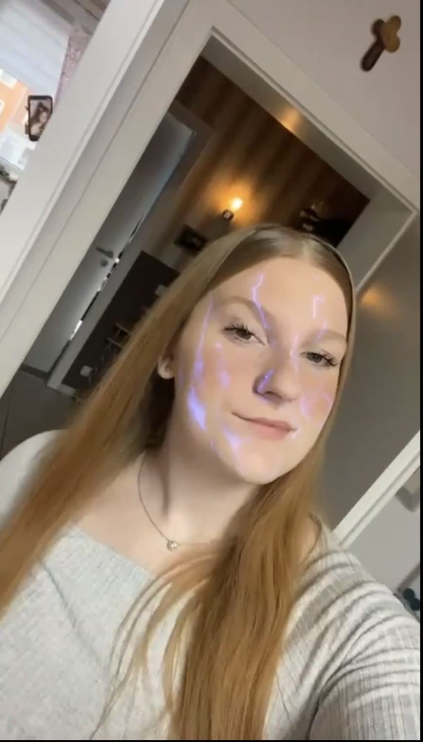 Religiöse Ginger Deutsche Lutscht Braunen Ausländerschwanz /Religious Ginger German Sucks Brown Cock