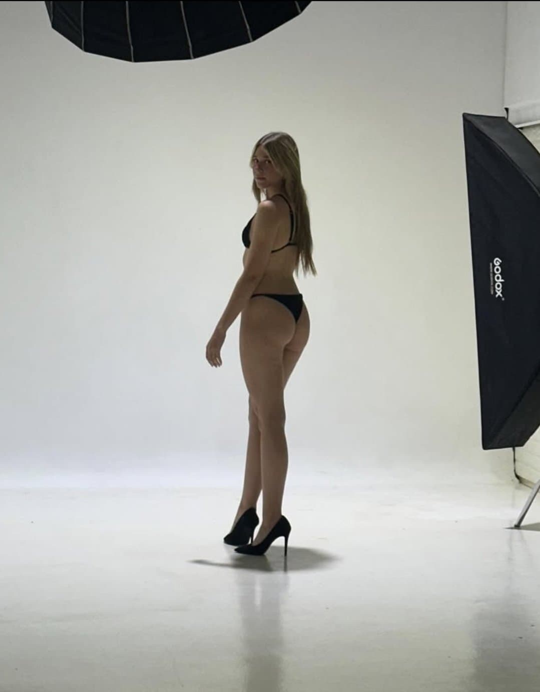 Bubble Butt White Latina Teen Thot Ale Needs To Go Viral (Make Viral For Sex Tapes)