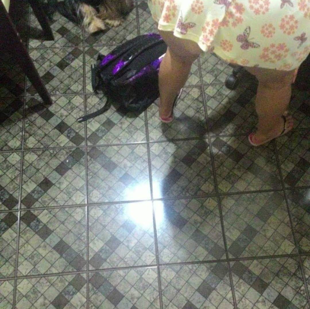 Bunduda da minha mãe, flagra que tirei do rabo da minha mãe