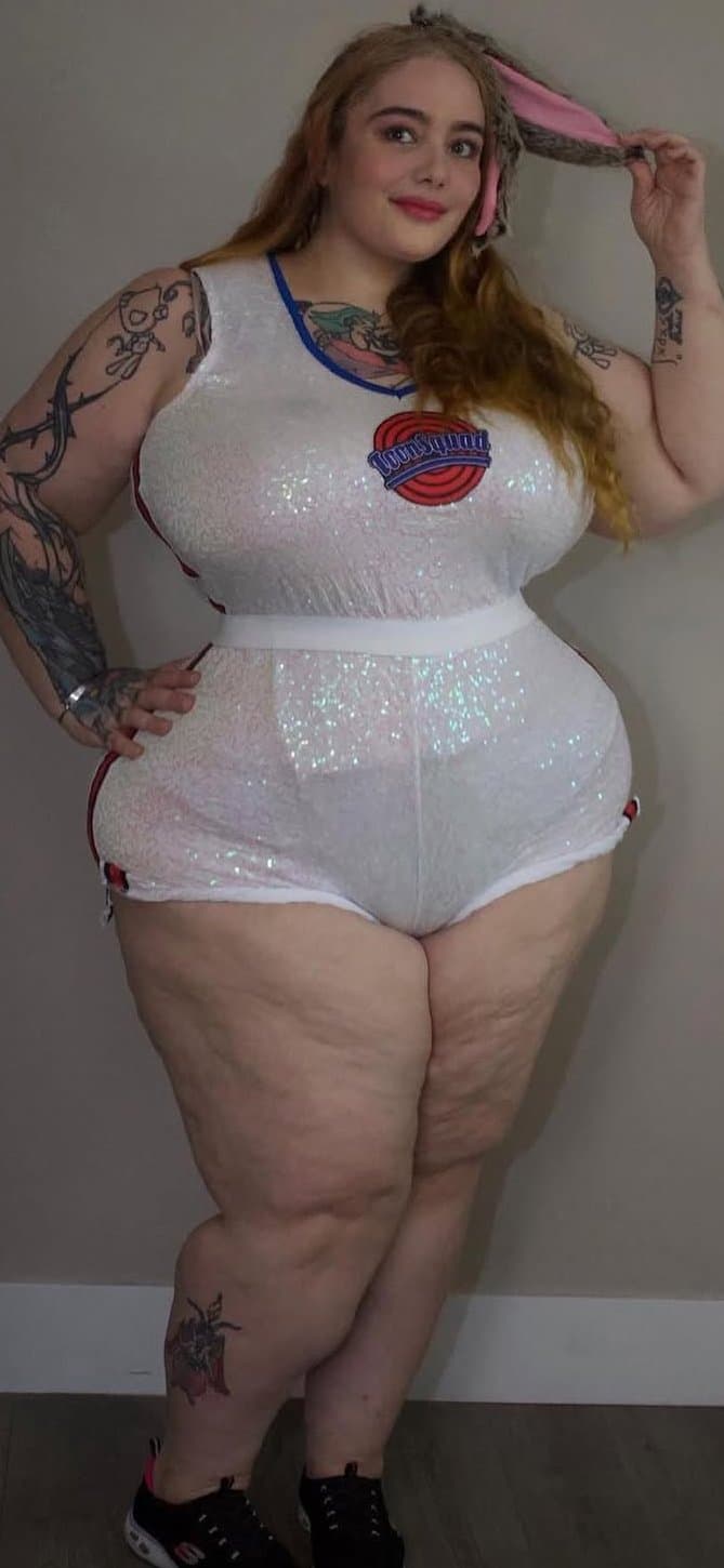 Click to view full size Bbw goth big legs