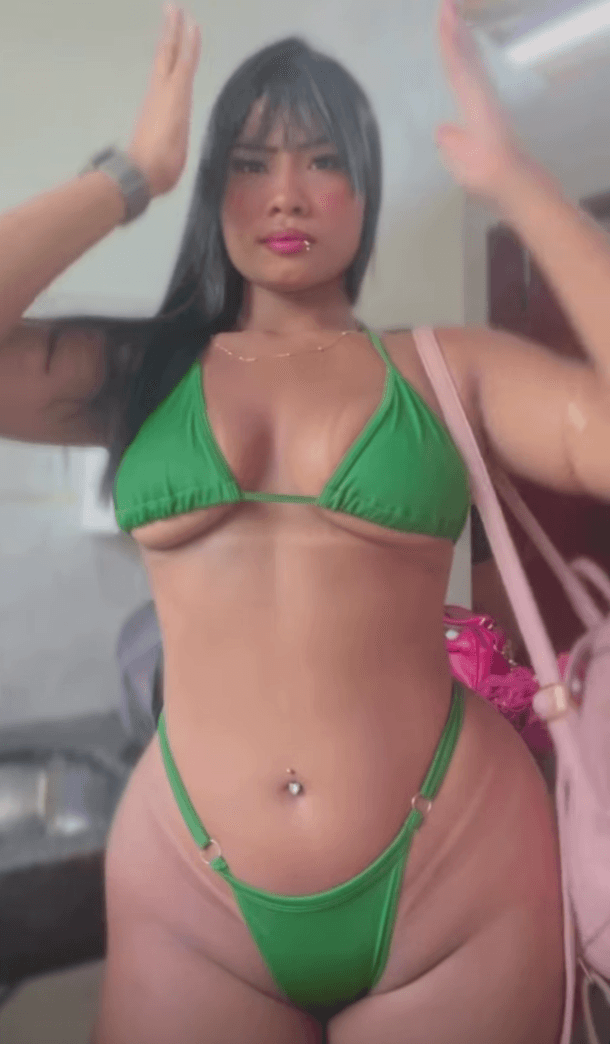 Tesão de ninfeta rabuda cintura fina do peitão grande #IG