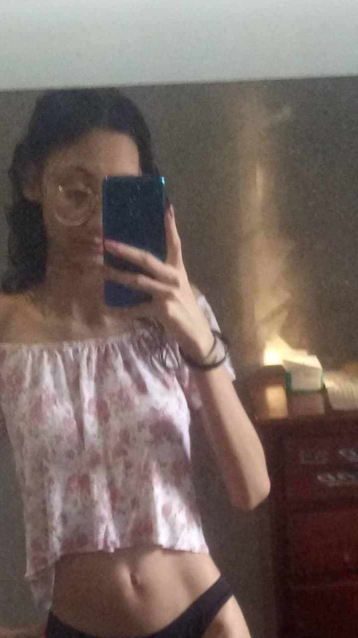 Magrela, comi por pena ? @viih.olive