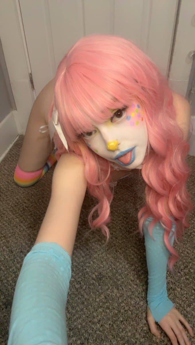 Slutty clown girl